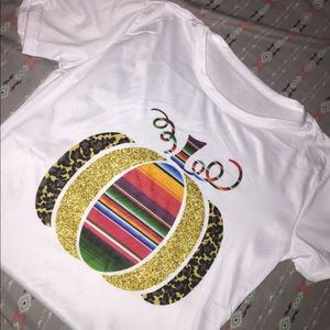 Size S pumpkin tee